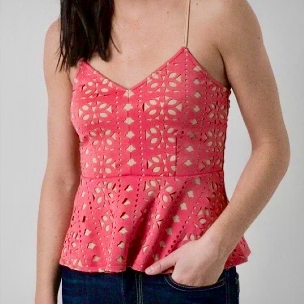 ❤️BKE BOUTIQUE❤️ Bke Euc Laser Cut Spaghetti Strap Peplum Top